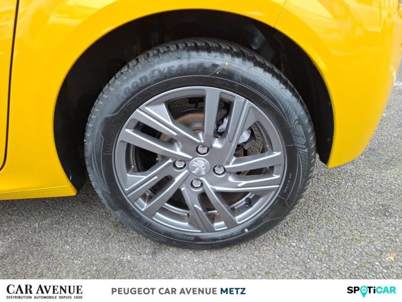 Occasion PEUGEOT 208 1.2 PureTech 100ch S&S Style EAT8 2022 Jaune 14990 € à Metz