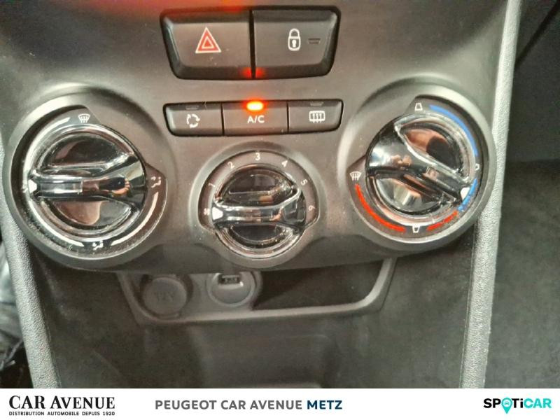 Occasion PEUGEOT 208 1.2 PureTech 82ch Style 5p 2018 Gris Platinium 8990 € à Metz