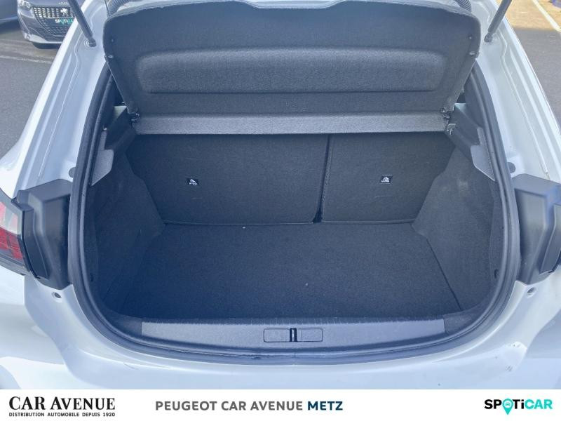 Occasion PEUGEOT 208 1.2 PureTech 100ch S&S Active Business 2021 Blanc Banquise (O) 12989 € à Metz