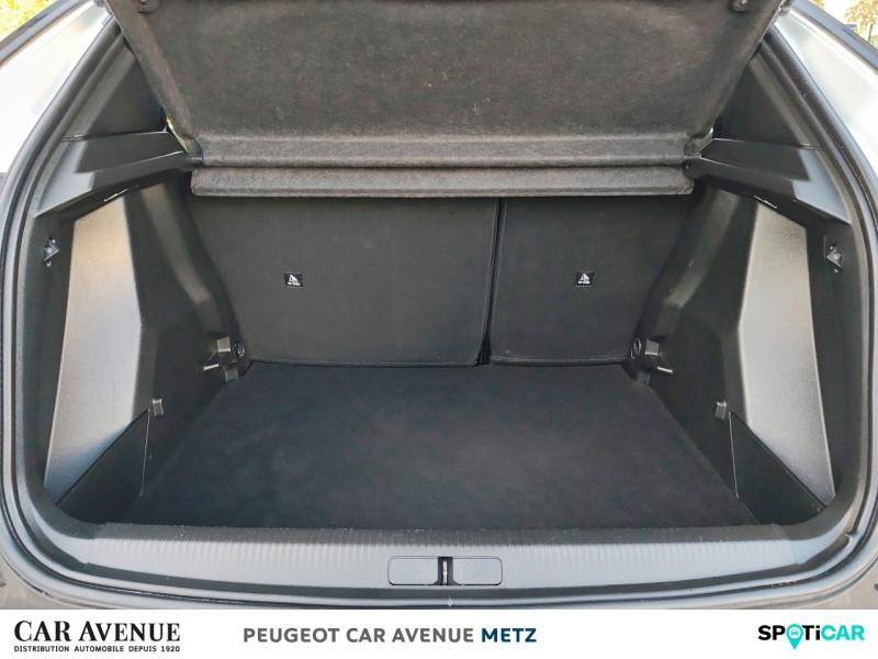 Used PEUGEOT 2008 1.2 PureTech 100ch S&S Active Pack 2022 Blanc banquise (O) € 16489 in Metz