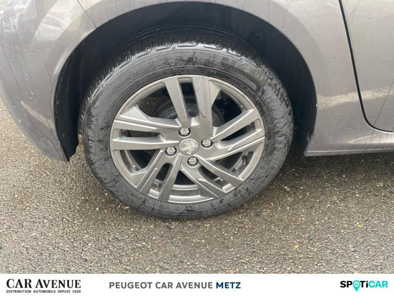 Used PEUGEOT 208 1.2 PureTech 100ch S&S Active Pack 2022 Gris Platinium (M) € 13490 in Metz
