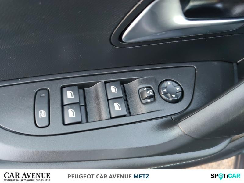 Occasion PEUGEOT 2008 1.2 PureTech 130ch S&S Allure Pack 2023 Gris Platinium (M) 18489 € à Metz