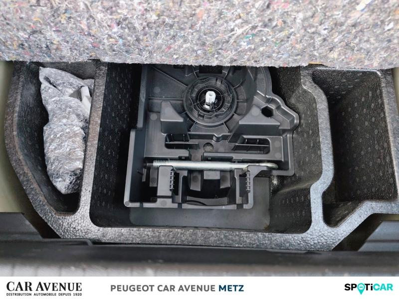 Used PEUGEOT 208 1.2 PureTech 75ch S&S Active Business 2021 Gris Platinium (M) € 12490 in Metz