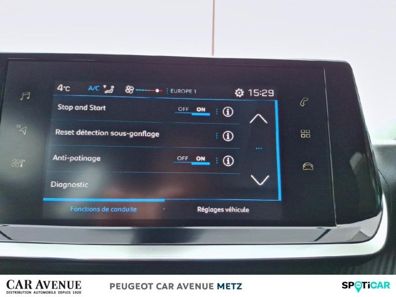 Used PEUGEOT 208 1.2 PureTech 75ch S&S Active 2021 Blanc Banquise (O) € 11690 in Metz