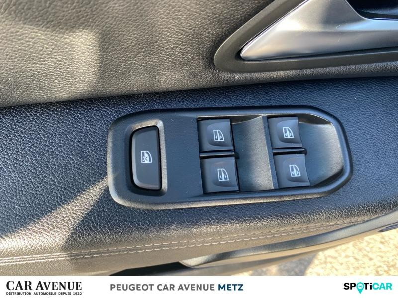 Used DACIA Duster 1.0 TCe 100ch Prestige 4x2 - 20 2020 Bleu Navy € 12290 in Metz