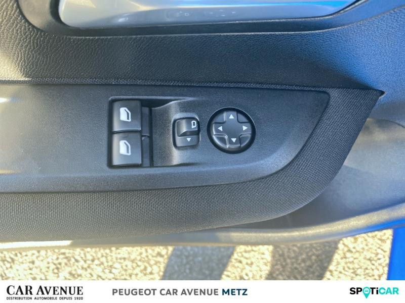Occasion PEUGEOT 208 e-208 136ch Active Business 2020 Bleu Vertigo (V) 12490 € à Metz