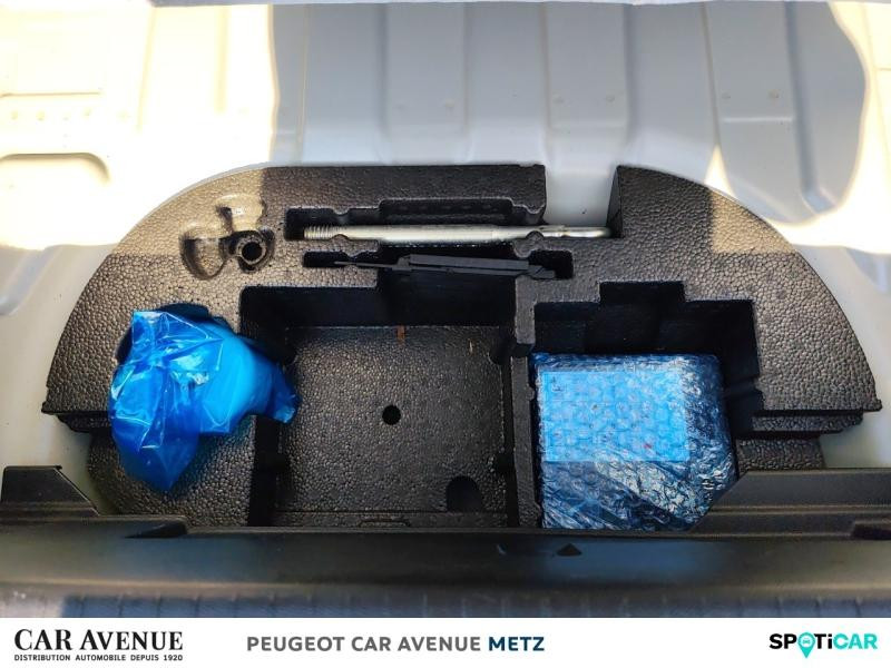 Occasion PEUGEOT 208 e-208 136ch Active Pack 2022 Gris Artense (M) 15489 € à Metz