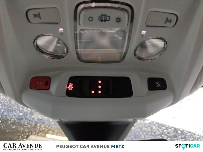 Occasion PEUGEOT 3008 HYBRID 225ch Roadtrip e-EAT8 2021 Bleu Vertigo (S) 21390 € à Metz