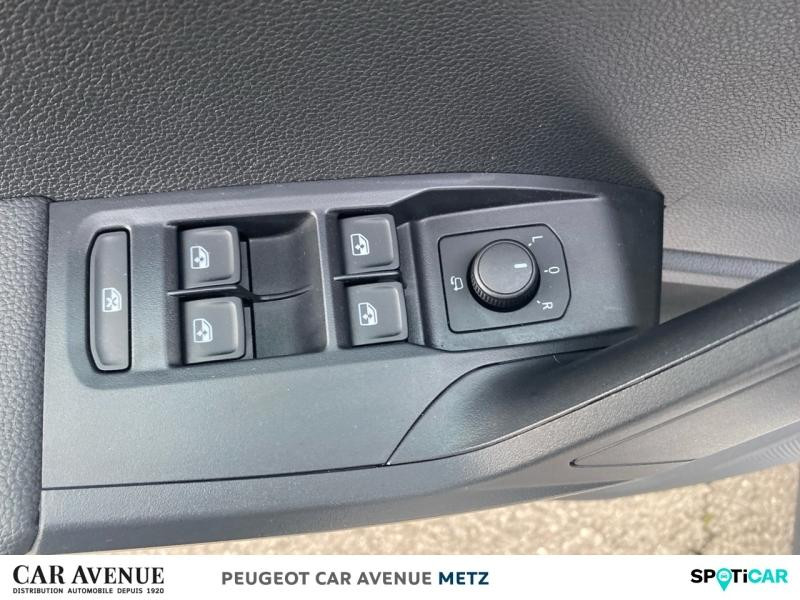 Used SEAT Arona 1.0 TSI 115ch Copa DSG7 2024 Blanc Nevada Métal/Toit Noir Minuit € 21490 in Metz