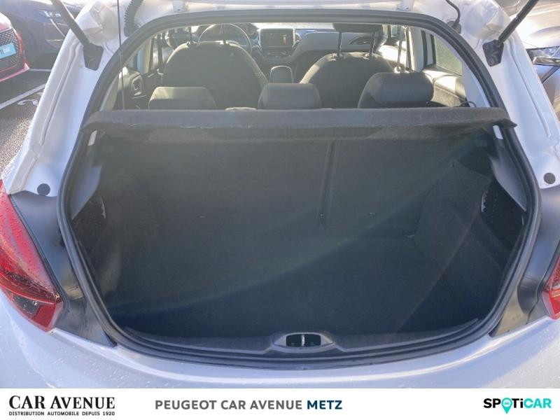 Occasion PEUGEOT 208 1.2 PureTech 82ch E6.c Active Business S&S 5p 2019 Blanc Banquise 8890 € à Metz
