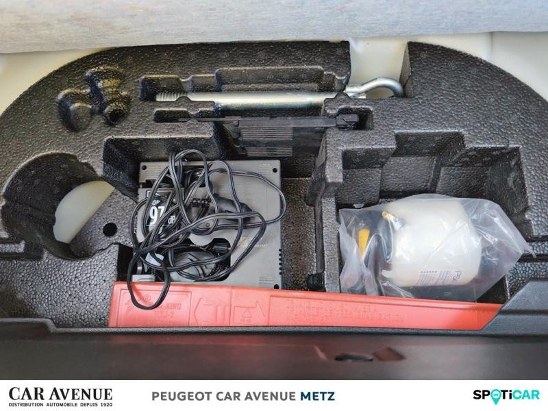 Occasion PEUGEOT 208 e-208 136ch Allure 2022 Gris Artense (M) 15290 € à Metz