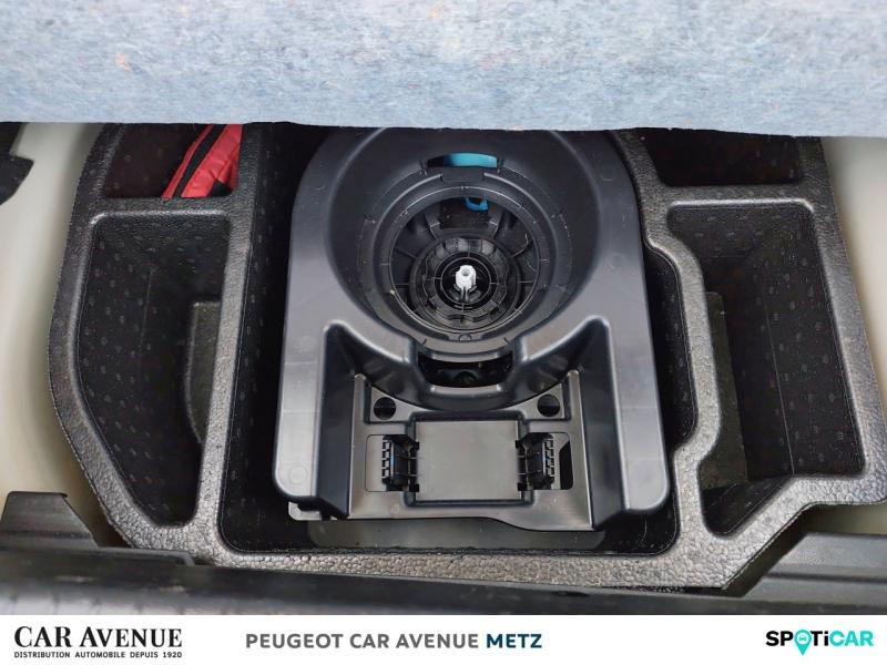 Occasion PEUGEOT 208 1.2 PureTech 100ch S&S Style 2022 Blanc Banquise (O) 13449 € à Metz