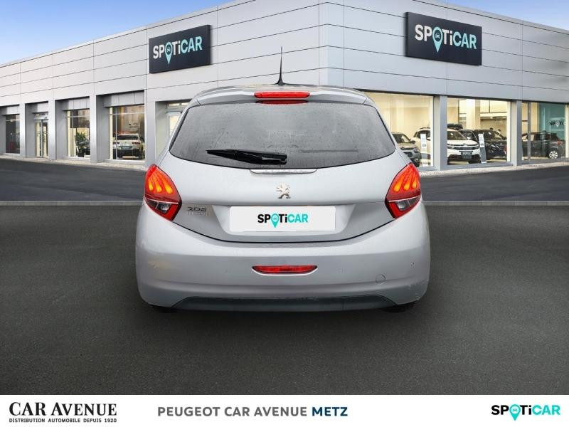 Used PEUGEOT 208 1.2 PureTech 82ch E6.c Signature 5p 2019 Gris Artense € 9990 in Metz