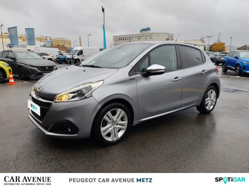 Used PEUGEOT 208 1.2 PureTech 82ch E6.c Signature 5p 2019 Gris Artense € 9990 in Metz