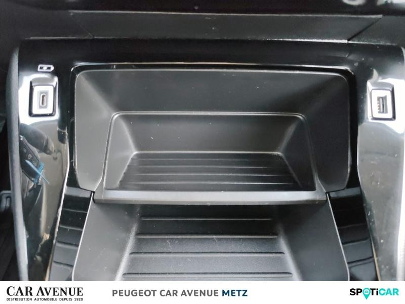 Used PEUGEOT 208 1.2 PureTech 75ch S&S Active 2021 Blanc Banquise (O) € 11590 in Metz