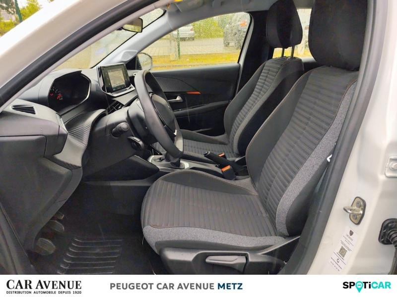 Occasion PEUGEOT 208 1.2 PureTech 100ch S&S Active Pack 2022 Blanc Banquise (O) 12089 € à Metz