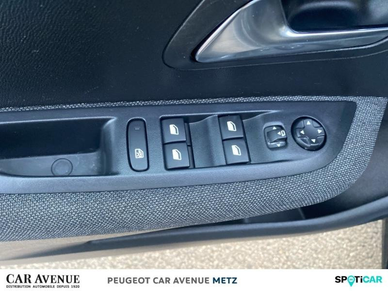 Used PEUGEOT 208 1.5 BlueHDi 100ch S&S Style 2022 Noir Perla Nera (M) € 14990 in Metz