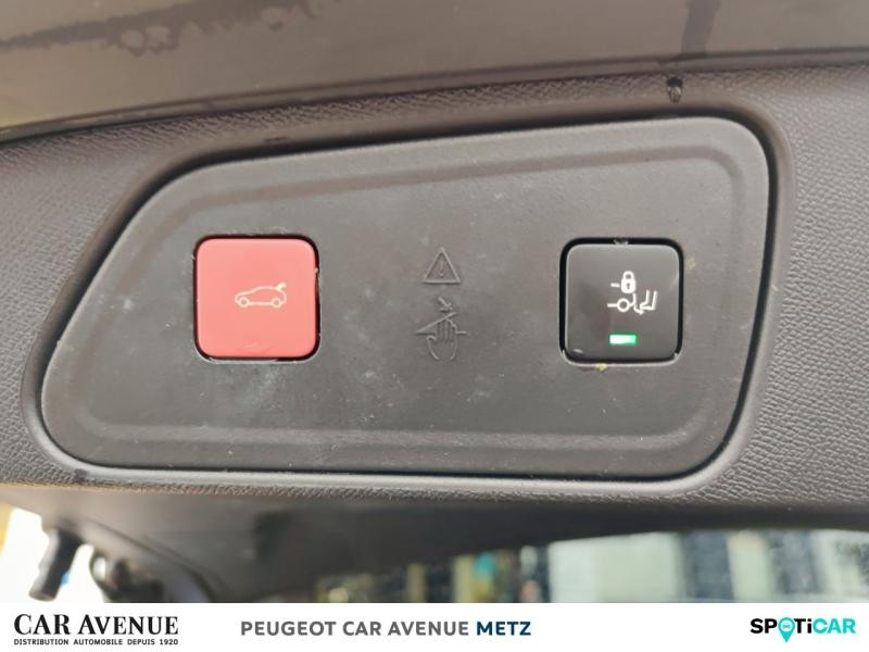 Occasion PEUGEOT 3008 HYBRID 225ch Roadtrip e-EAT8 2021 Bleu Vertigo (S) 21390 € à Metz