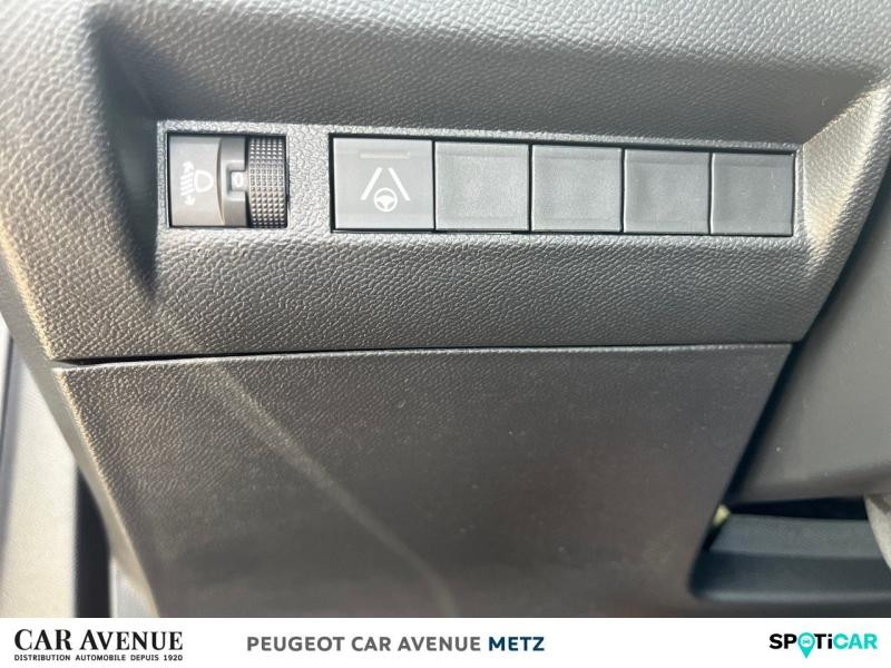 Occasion PEUGEOT 2008 1.2 Hybrid 145ch Allure e-DCS6 2025 Gris Artense (M) 30949 € à Metz