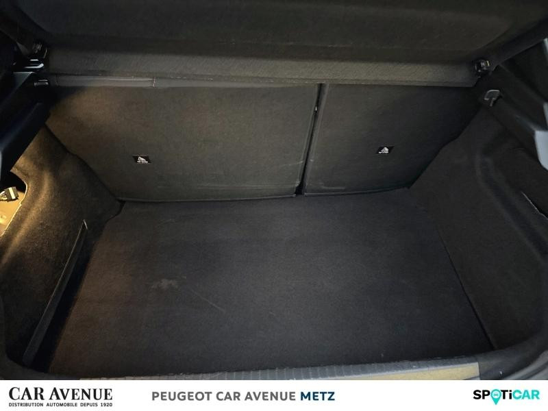 Used PEUGEOT 208 1.2 PureTech 100ch S&S Active Pack 2022 Noir Perla Nera (M) € 10990 in Metz