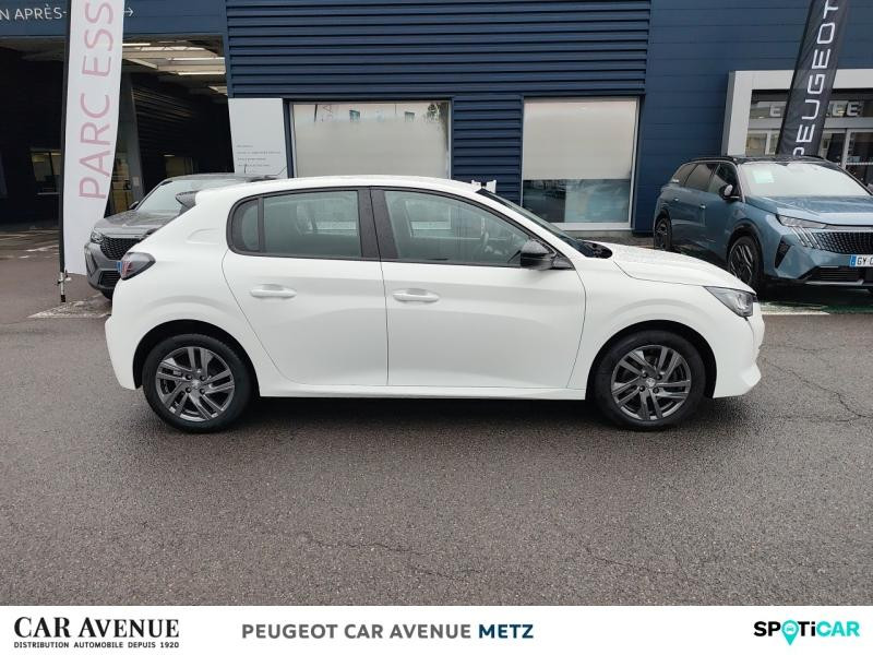 Used PEUGEOT 208 1.2 PureTech 100ch S&S Active Business 2022 Blanc Banquise (O) € 11249 in Metz