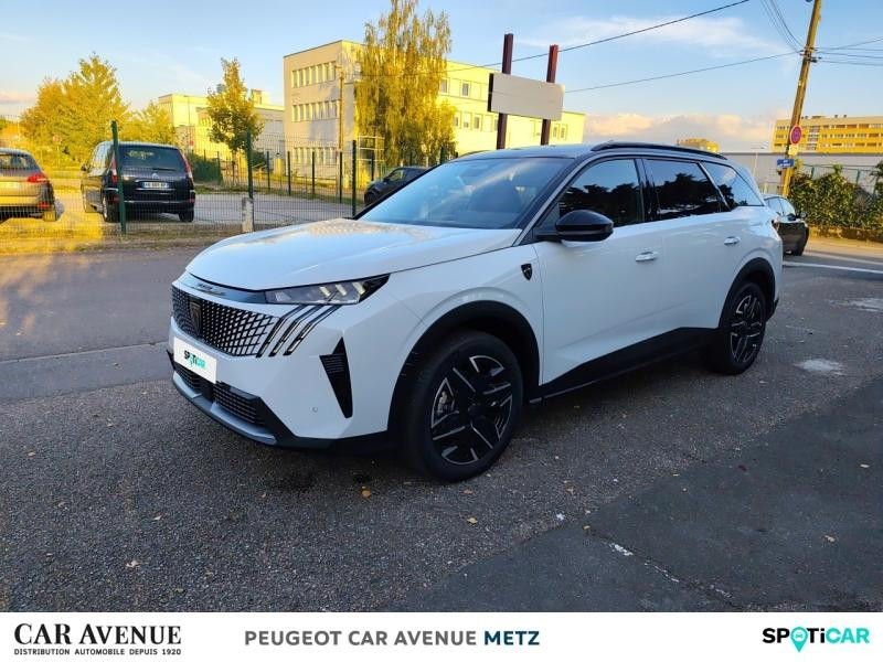 Used PEUGEOT 5008 Hybrid 136ch GT e-DCS6 2024 Blanc Okénite (M) € 36490 in Metz