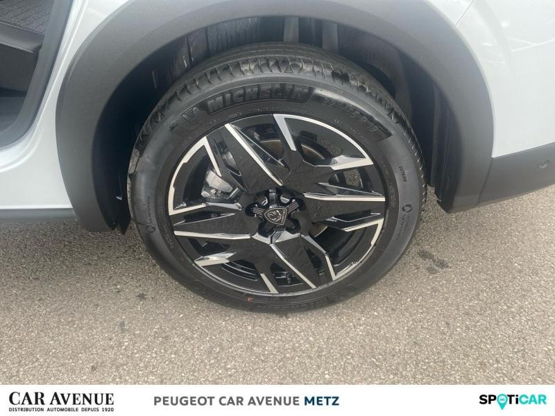 Occasion PEUGEOT 5008 Hybrid 145ch Allure e-DCS6 2025 Blanc Okénite (M) 35990 € à Metz