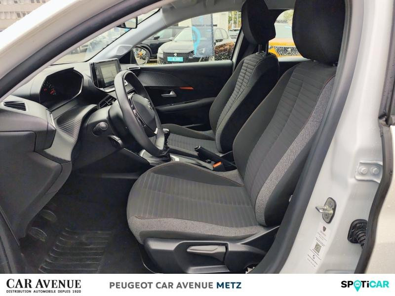 Used PEUGEOT 208 1.2 PureTech 100ch S&S Active Business 2022 Blanc Banquise (O) € 11249 in Metz