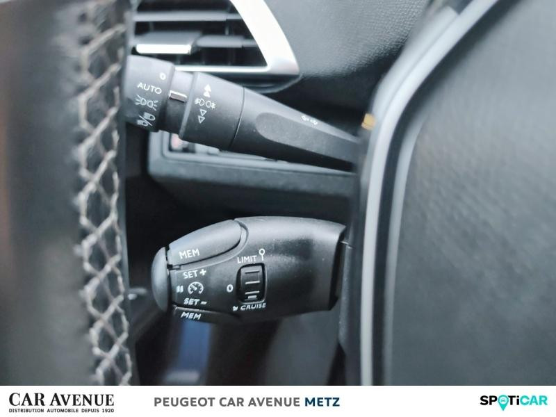 Occasion PEUGEOT 3008 1.2 PureTech 130ch Allure S&S 2018 Gris Amazonite (M) 13950 € à Metz