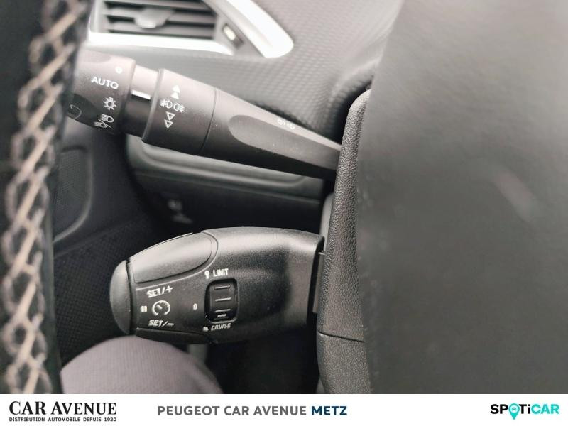 Occasion PEUGEOT 2008 1.2 PureTech 110ch Allure S&S 2018 Gris Platinium 10490 € à Metz