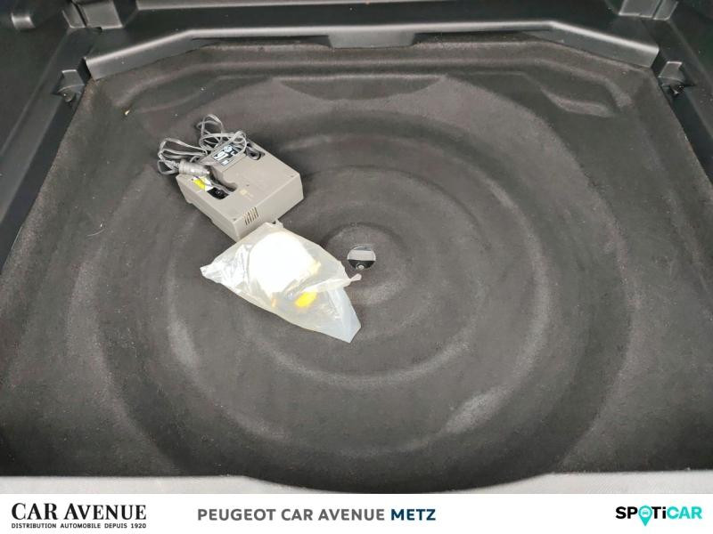 Occasion PEUGEOT 3008 1.2 PureTech 130ch E6.c Allure S&S EAT8 2019 Bleu Magnetic (M) 15990 € à Metz