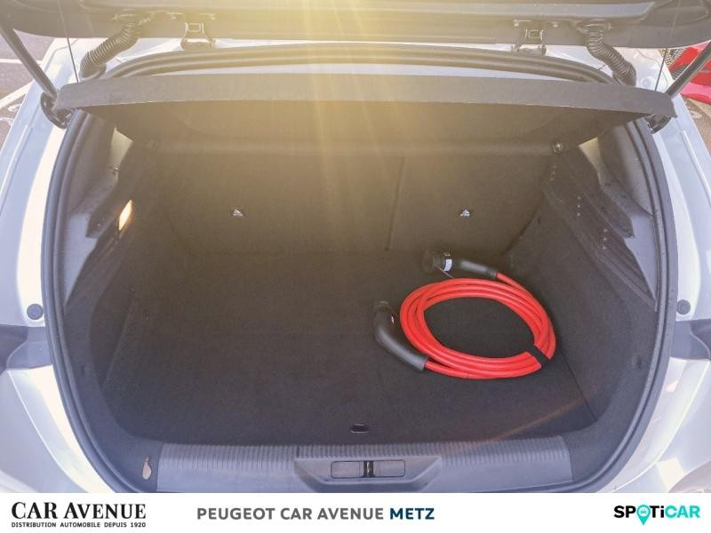 Used PEUGEOT 308 PHEV 180ch Active Pack e-EAT8 2022 Blanc Nacré (S) € 23990 in Metz