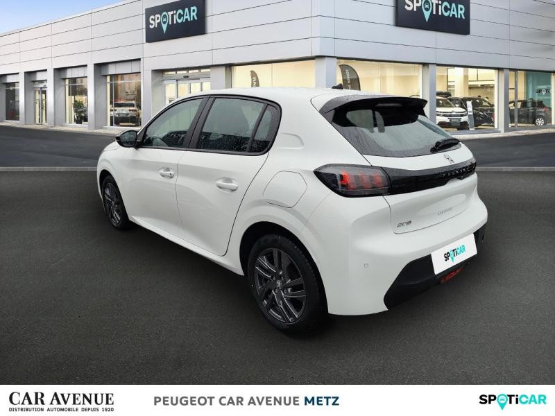 Used PEUGEOT 208 1.2 PureTech 100ch S&S Active Business 2022 Blanc Banquise (O) € 11249 in Metz