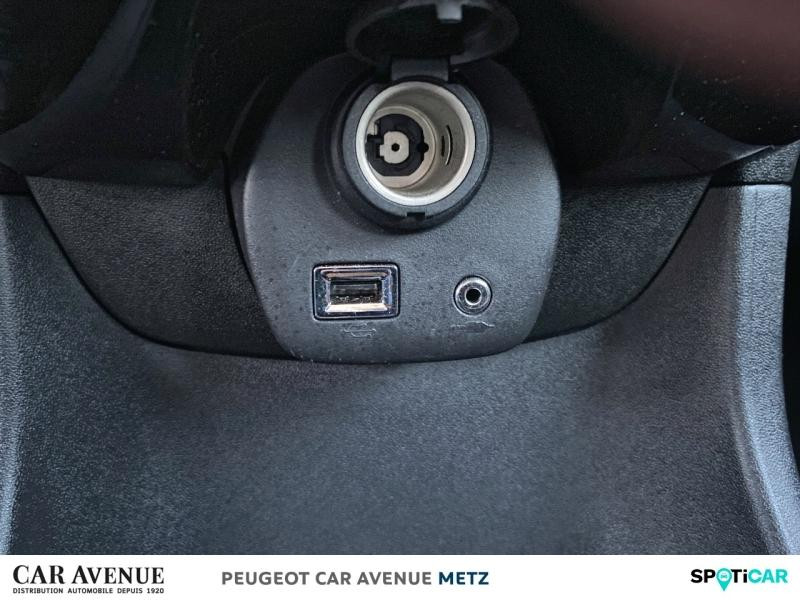 Occasion PEUGEOT 108 VTi 72 Allure S&S 4cv 5p 2020 Gris Carlinite 10590 € à Metz