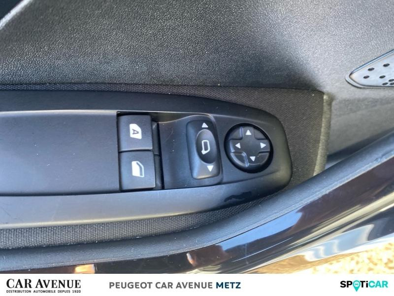 Occasion PEUGEOT 208 1.2 PureTech 82ch E6.c Active Business S&S 5p 2019 Blanc Banquise 8890 € à Metz