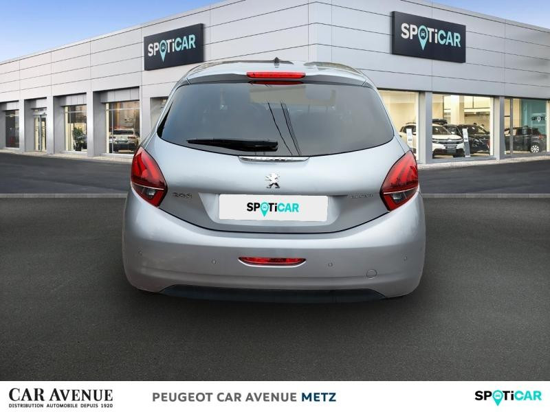 Used PEUGEOT 208 1.2 PureTech 82ch E6.c Signature 5p 2019 Gris Artense € 9299 in Metz