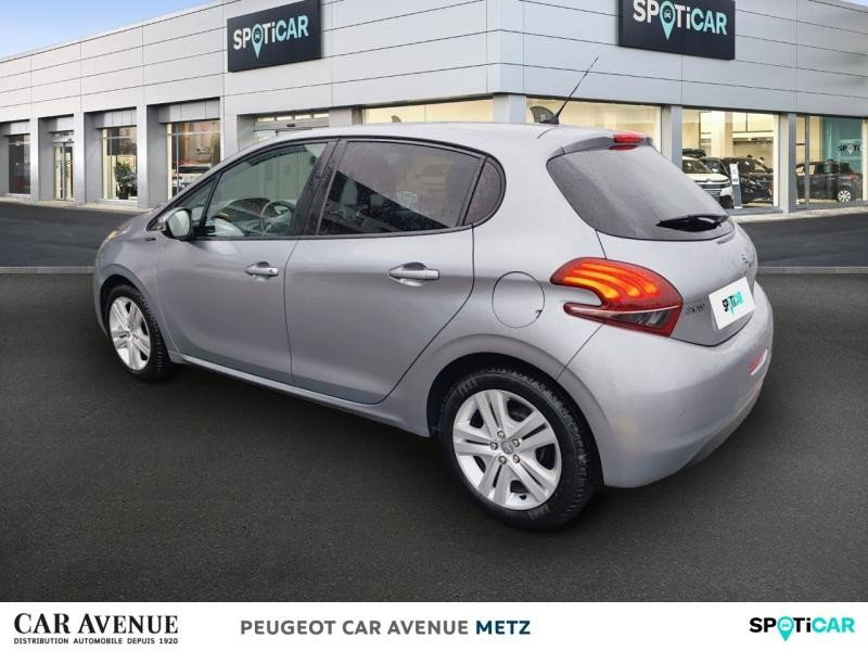 Used PEUGEOT 208 1.2 PureTech 82ch E6.c Signature 5p 2019 Gris Artense € 9990 in Metz