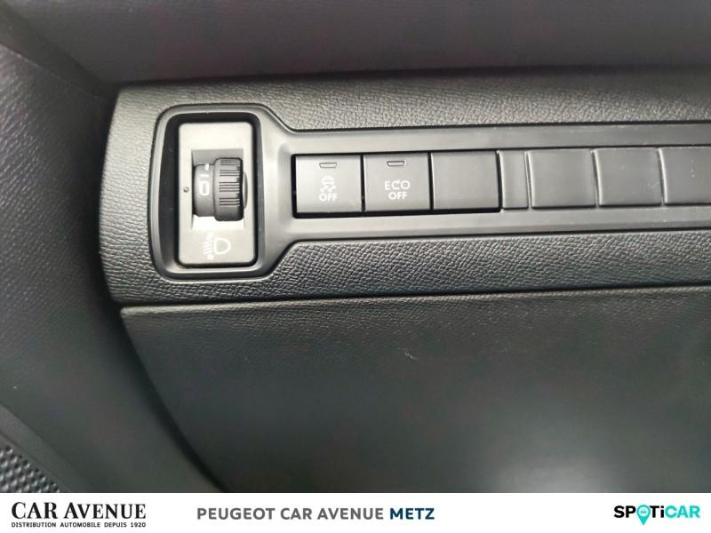 Used PEUGEOT 308 1.2 Puretech 110ch Style S&S 5p 2017 Blanc Nacré € 9990 in Metz