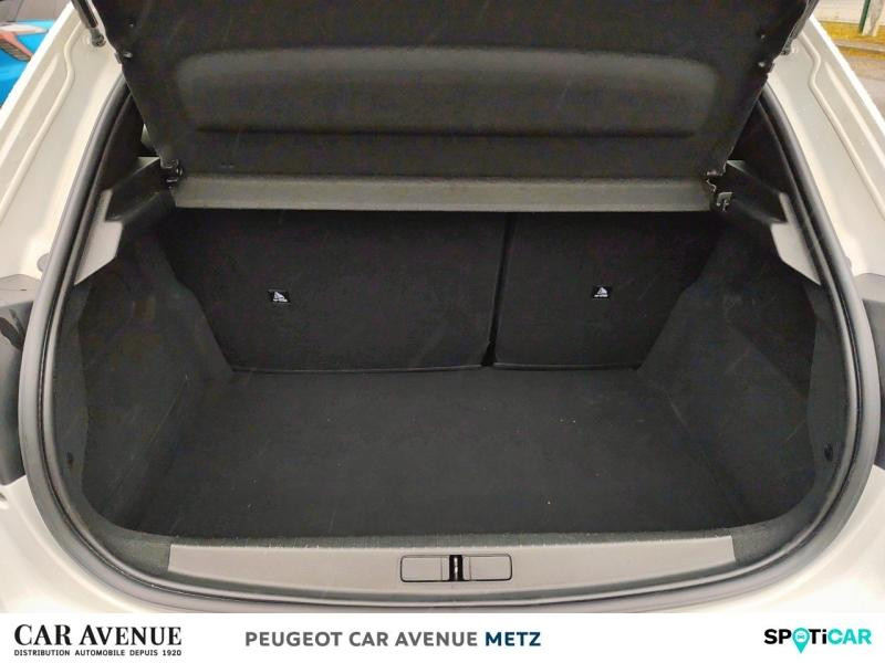 Occasion PEUGEOT 208 1.2 PureTech 100ch S&S Active Pack 2022 Blanc Banquise (O) 12089 € à Metz