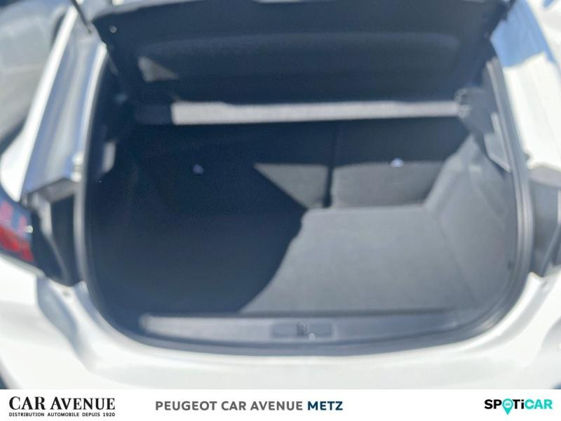 Occasion PEUGEOT 208 1.2 PureTech 100ch S&S Active Business 2021 Blanc Banquise (O) 9790 € à Metz