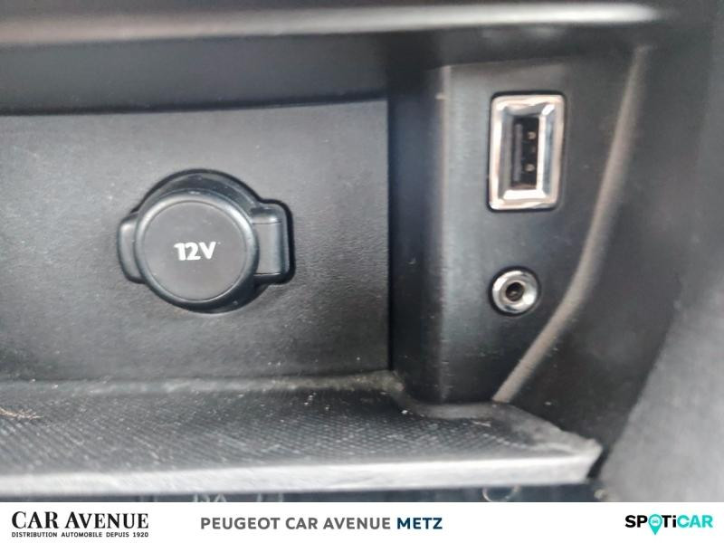 Used PEUGEOT 308 1.2 Puretech 110ch Style S&S 5p 2017 Blanc Nacré € 9990 in Metz