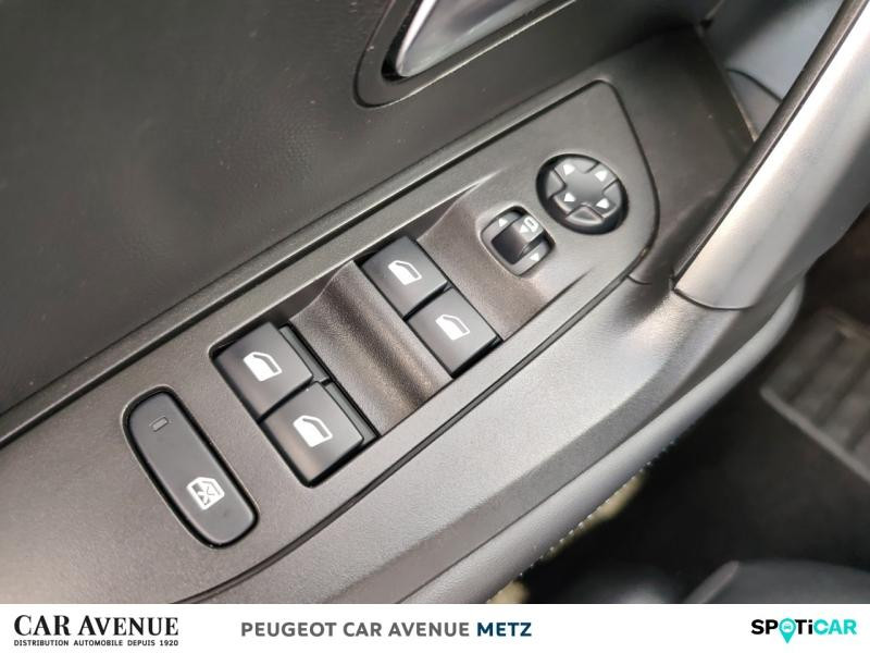 Occasion PEUGEOT 2008 1.2 PureTech 100ch S&S Allure 2021 Blanc Nacré (N) 14490 € à Metz