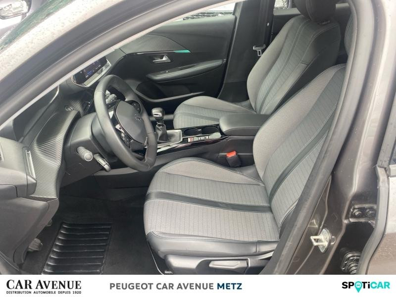Used PEUGEOT 208 1.2 PureTech 100ch S&S Allure 118g 2021 Gris Platinium (M) € 13990 in Metz