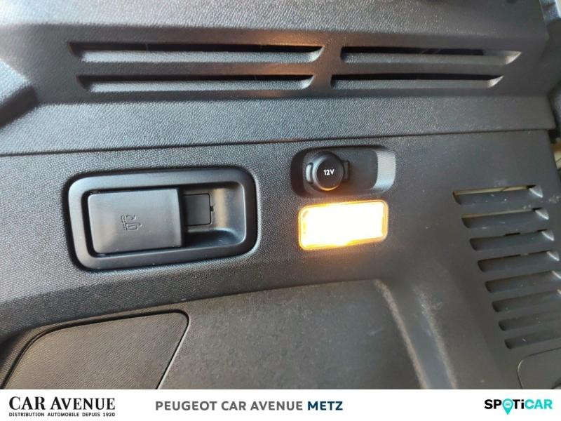 Used PEUGEOT 3008 HYBRID 225ch GT Line e-EAT8 10cv 2020 Gris Platinium (M) € 21990 in Metz