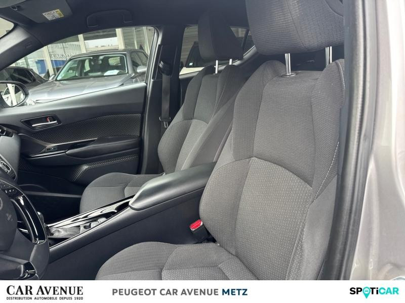 Occasion TOYOTA C-HR 122h Edition 2WD E-CVT RC18 2018 Gris Atlas 17590 € à Metz