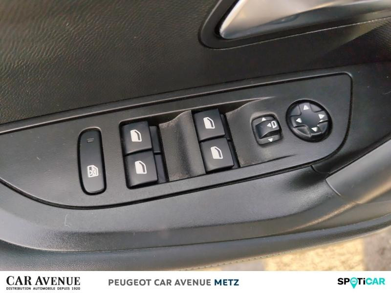 Occasion PEUGEOT 2008 1.2 PureTech 100ch S&S Allure 2021 Gris Artense (M) 14980 € à Metz