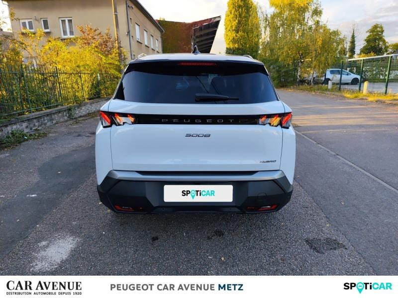 Used PEUGEOT 5008 Hybrid 136ch GT e-DCS6 2024 Blanc Okénite (M) € 36490 in Metz