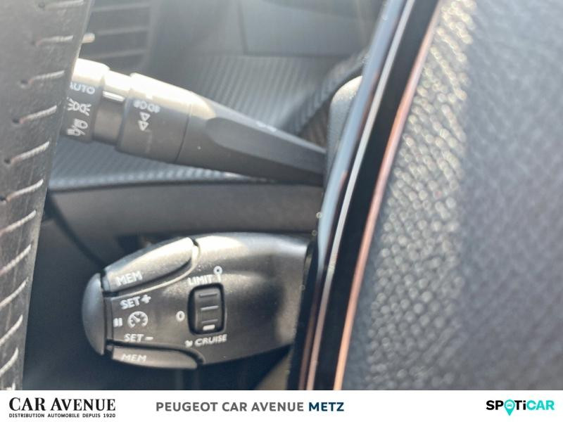 Used PEUGEOT 2008 e-2008 136ch Allure Pack 2021 Bleu Vertigo (S) € 17290 in Metz