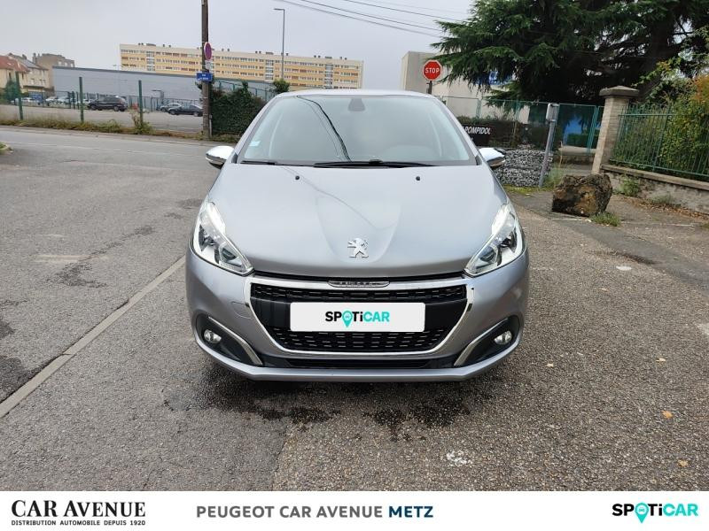 Used PEUGEOT 208 1.2 PureTech 82ch E6.c Signature 5p 2019 Gris Artense € 9299 in Metz