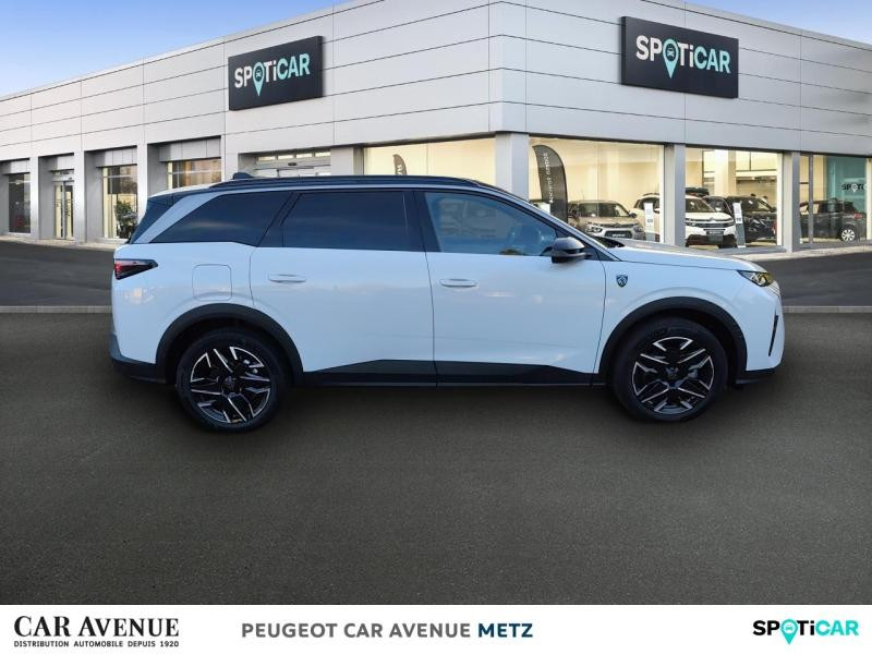 Used PEUGEOT 5008 Hybrid 136ch GT e-DCS6 2024 Blanc Okénite (M) € 36490 in Metz